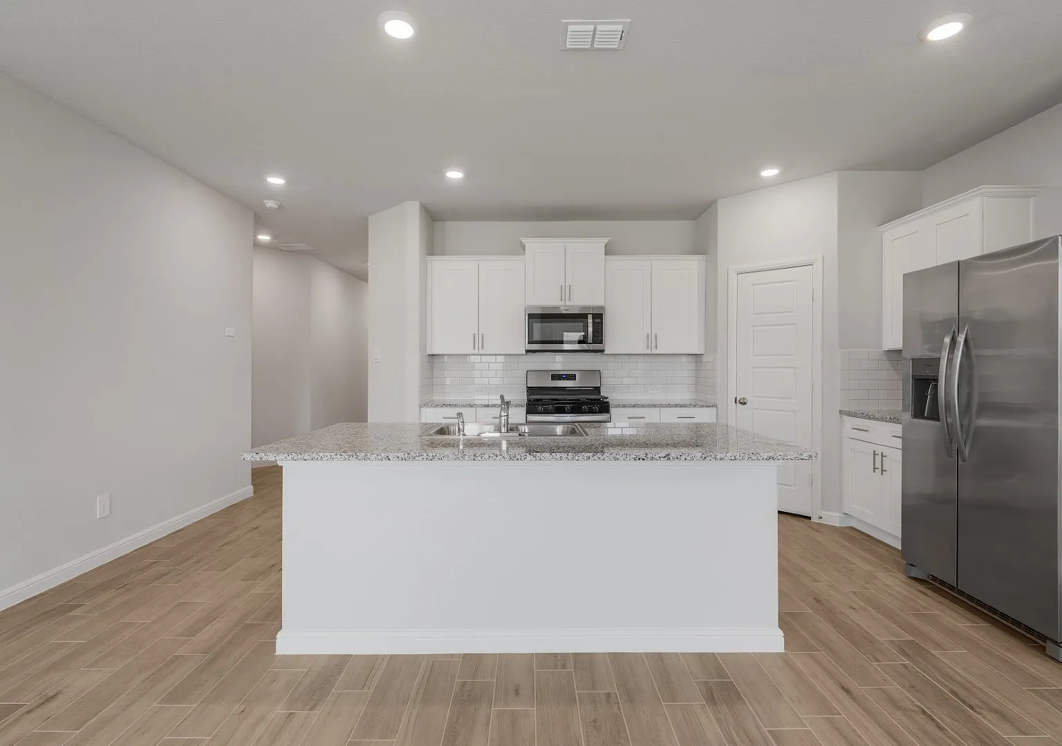 1219 Rockwater Drive — Photo 2