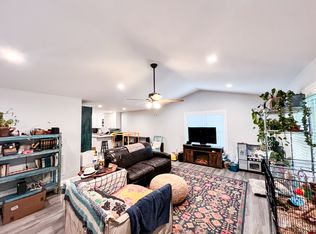 12 Hokie Ln, Stuarts Draft, VA 24477