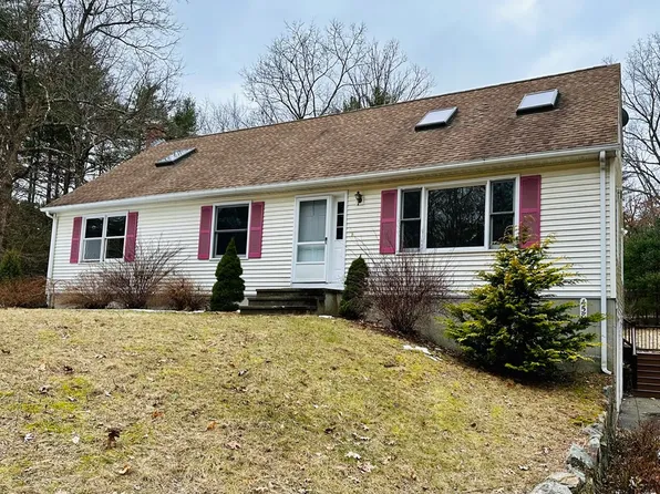 458 Bardwell St, Belchertown, MA 01007