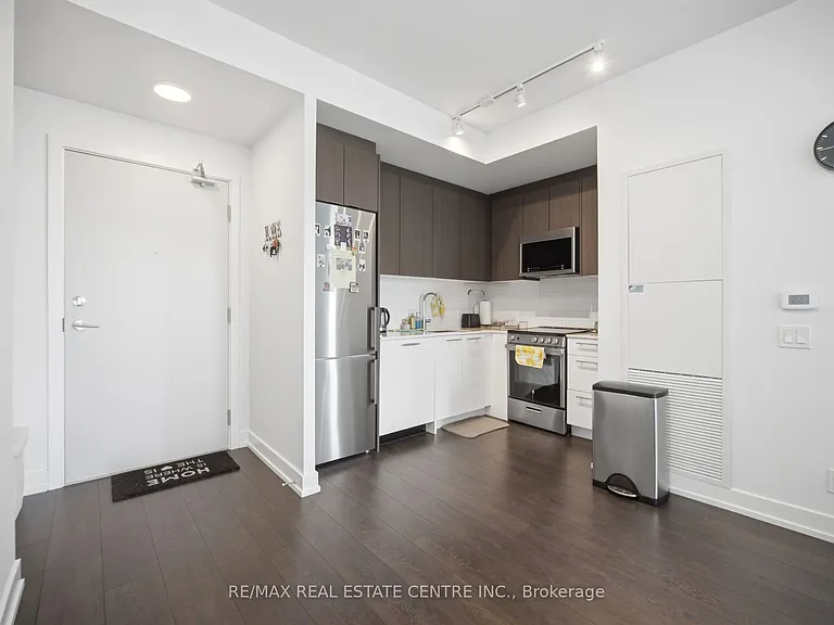 225 Veterans Dr #607 — Photo 12