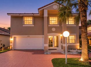 15174 SW 111th St, Miami, FL 33196