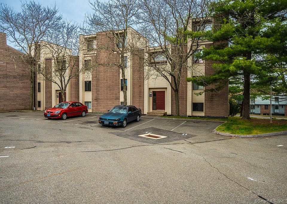 1st image of 1 Burgundy Hill Ln Unit 1