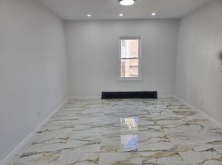 606 E 3rd St #2, Brooklyn, NY 11218