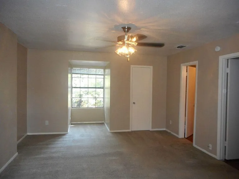 3106 Cedar St — Photo 11