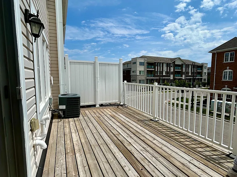 2464 Fall Harvest Cres — Photo 18