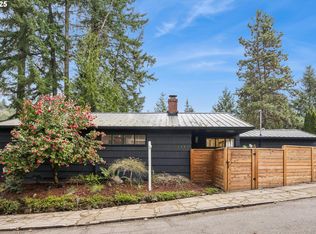 2995 SW Champlain Dr, Portland, OR 97205