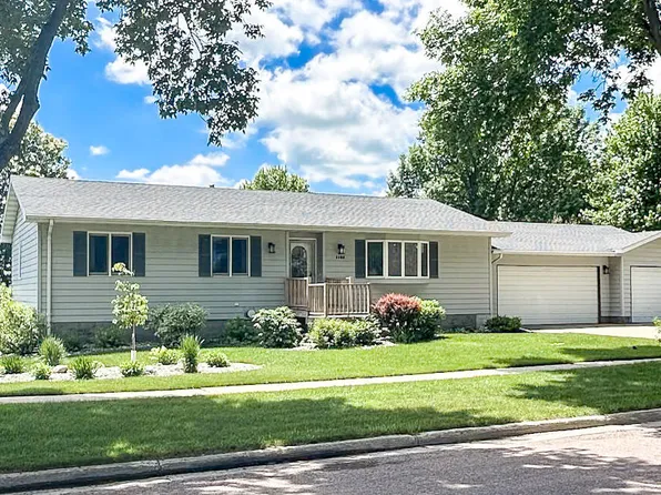 1108 10th St S, Brookings, SD 57006