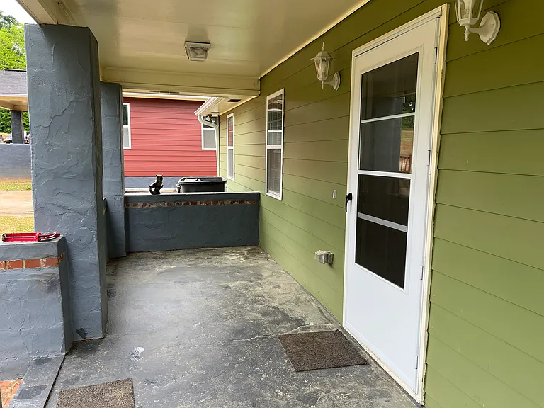124 Locust St — Photo 10