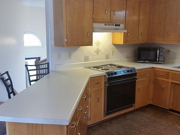 4th image of 2124 Single Tree Dr