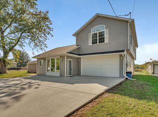 595 W Rathburn St, Carbon Hill, IL 60416