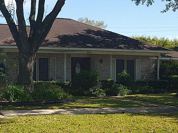 2nd image of 2511 Williamsburg Dr