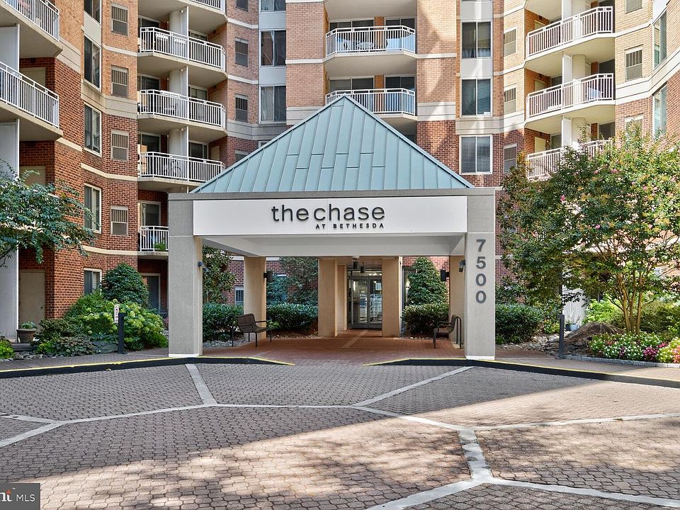 1st image of 7500 Woodmont Ave #S901