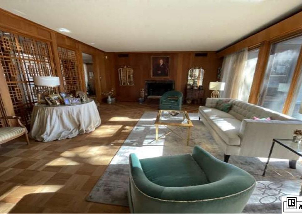 2nd image of 3704 Deborah Dr