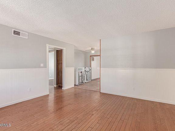 4th image of 1531 E EL PARQUE Drive