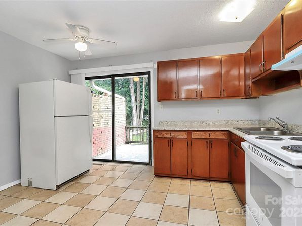 charlotte-north-carolina-299899443 picture