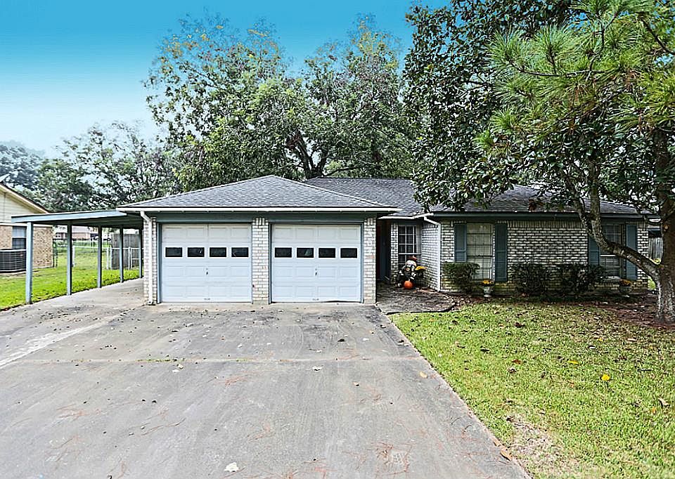 1st image of 302 Jansen Dr