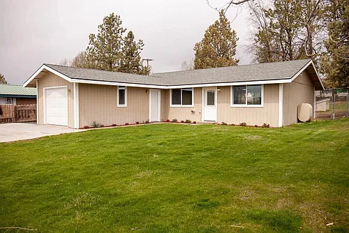 31679 Klamath St Photo 1