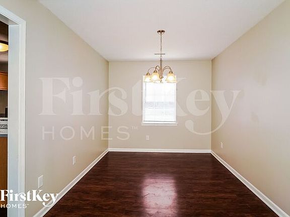 5th image of 319 W Harriman Ave