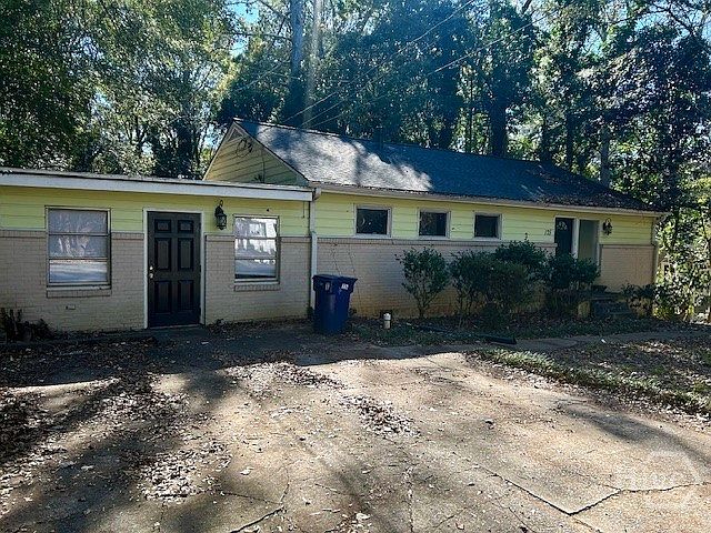 1st image of 175 Habersham Way