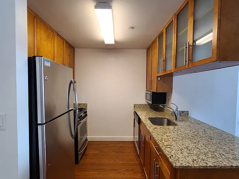 4022 College Point Blvd #12D — Photo 3