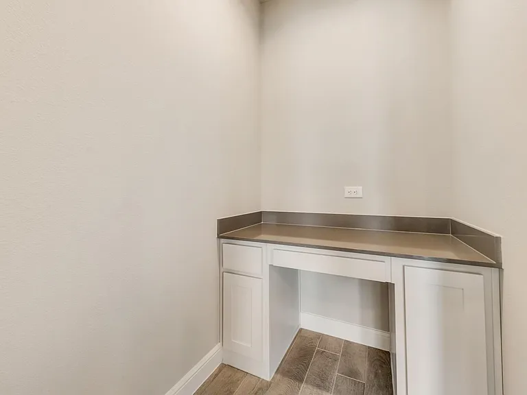 14425 Bootes Dr — Photo 11