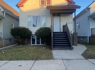 2460 S 18th St, Milwaukee, WI 53215