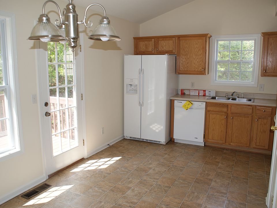 New refrigerator/dishwasher