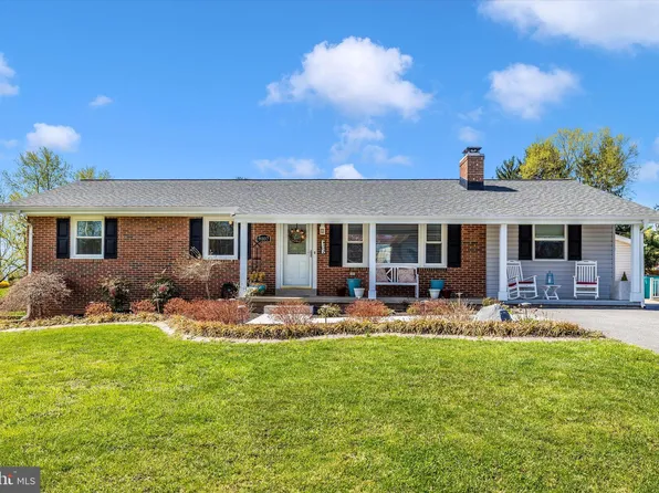 8107 Broadview Dr, Frederick, MD 21701