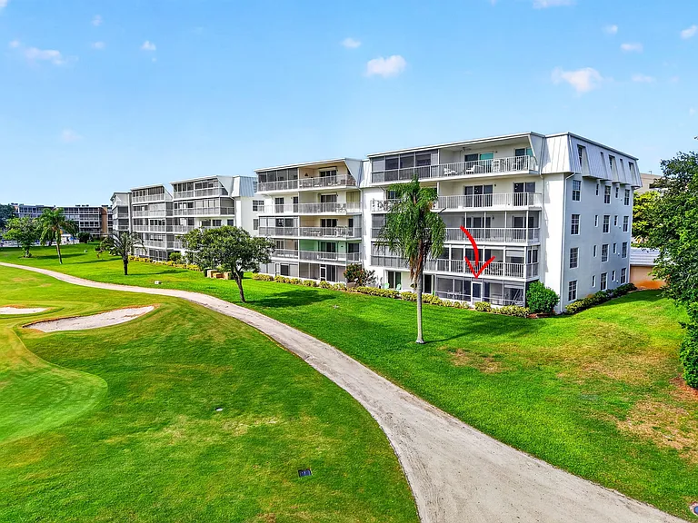 300 John F Kennedy Dr #101 — Photo 22