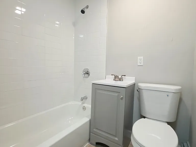 970 Broadway #3F — Photo 5