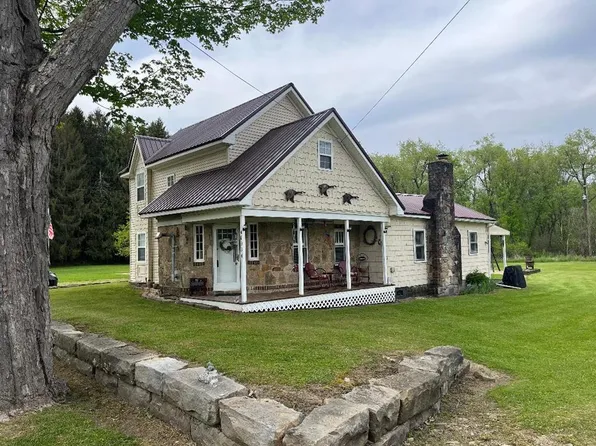 40084 Mystic Park Rd, Titusville, PA 16354