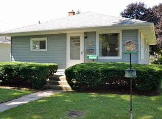W168N8491 Jacobson Dr, Menomonee Falls, WI 53051