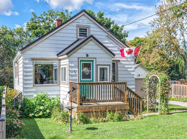 331 Moffat St, Orillia, ON L3V 4E9