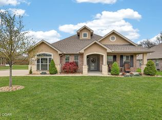 1506 Lakeview Dr, Webb City, MO 64870
