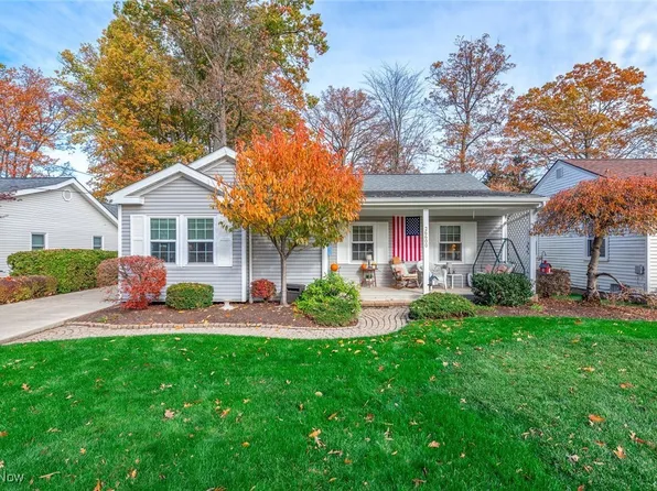 26600 Knickerbocker Rd, Bay Village, OH 44140