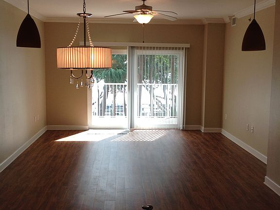 5th image of 113 Brooks St #305