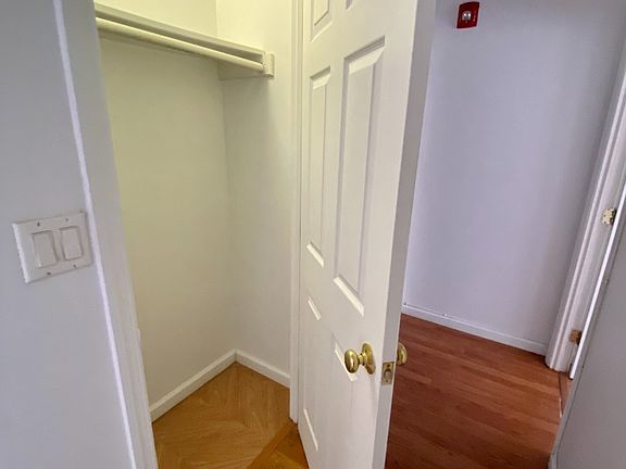 5th image of 47 Davis Ave APT 1A