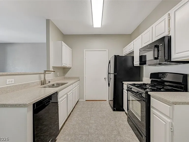 1401 N Michael Way #123 — Photo 9