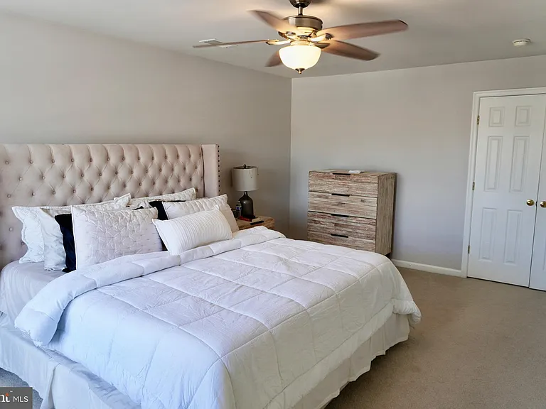 8275 Shannons Landing Way — Photo 16