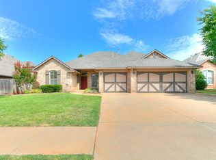 805 NW 193rd St, Edmond, OK 73012