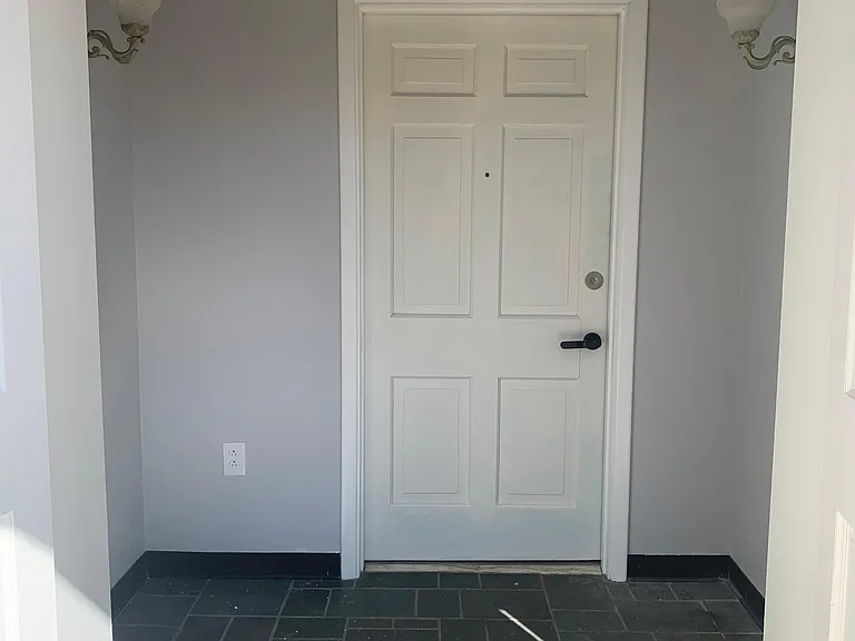 5631 Northumberland St #1 — Photo 3