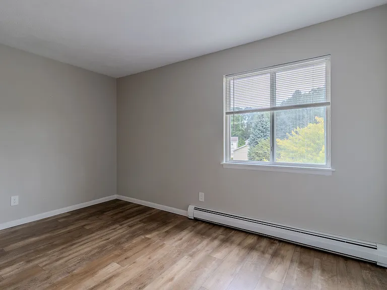 The Tides 1510 Veterans Dr — Photo 32