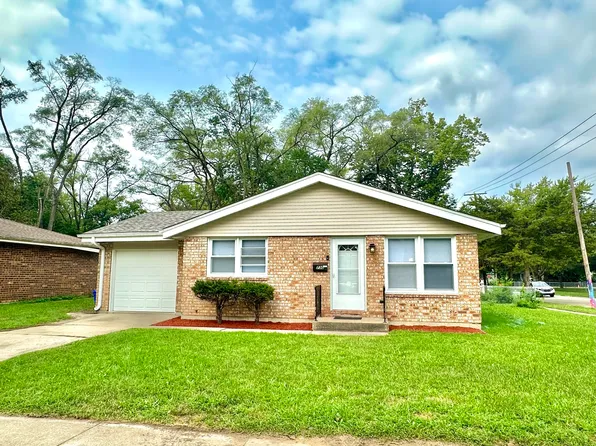 730 Woodlawn Ave, Rockford, IL 61103