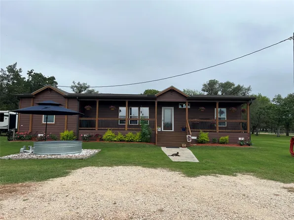 1385 Bego Rd, Goliad, TX 77963