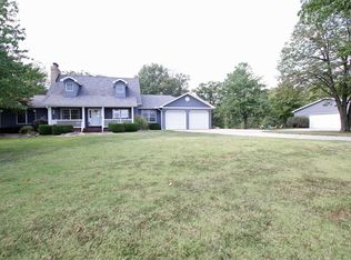 177 Snake Rd, Dorsey, IL 62021