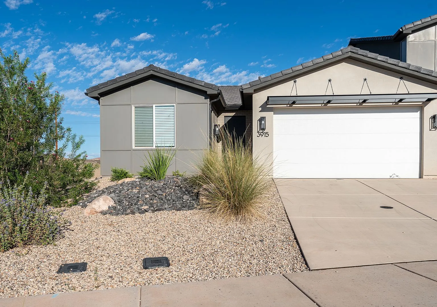 3 Bed, 2 Bath, 2 Car Garage single level — Photo 2