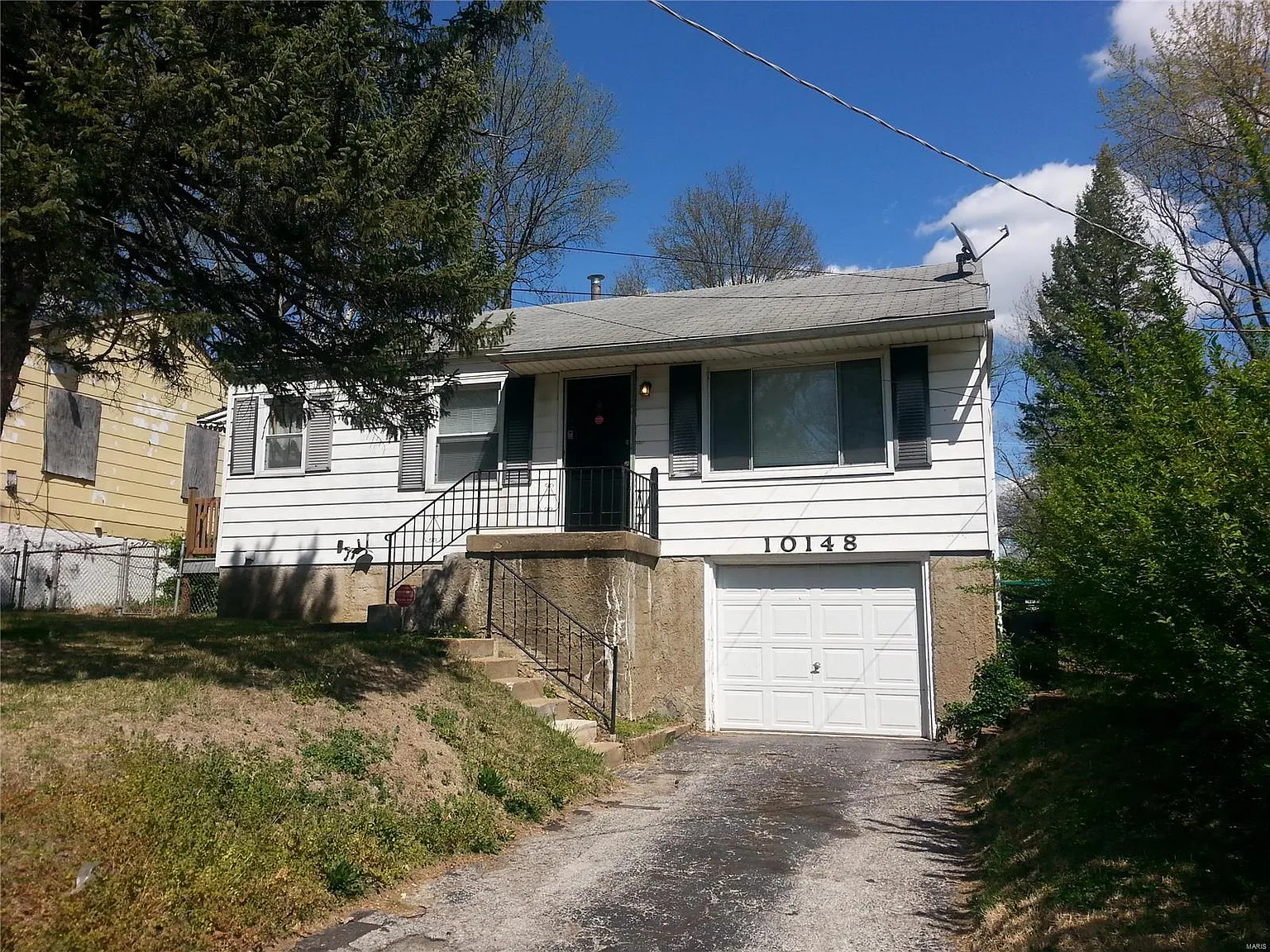 10148 Cloverdale Dr photo 1