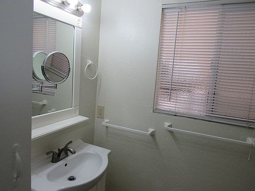 5th image of 1515 Sunnyvale Ave APT B