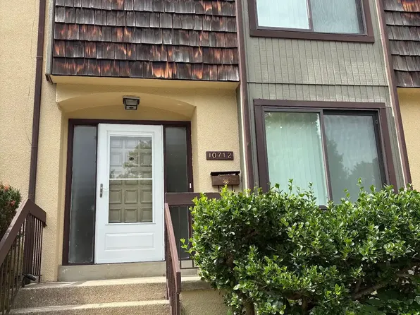 10712 Muirfield Dr, Potomac, MD 20854