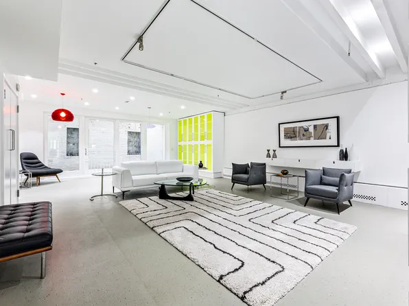 104 Charlton Street image 1 of 6